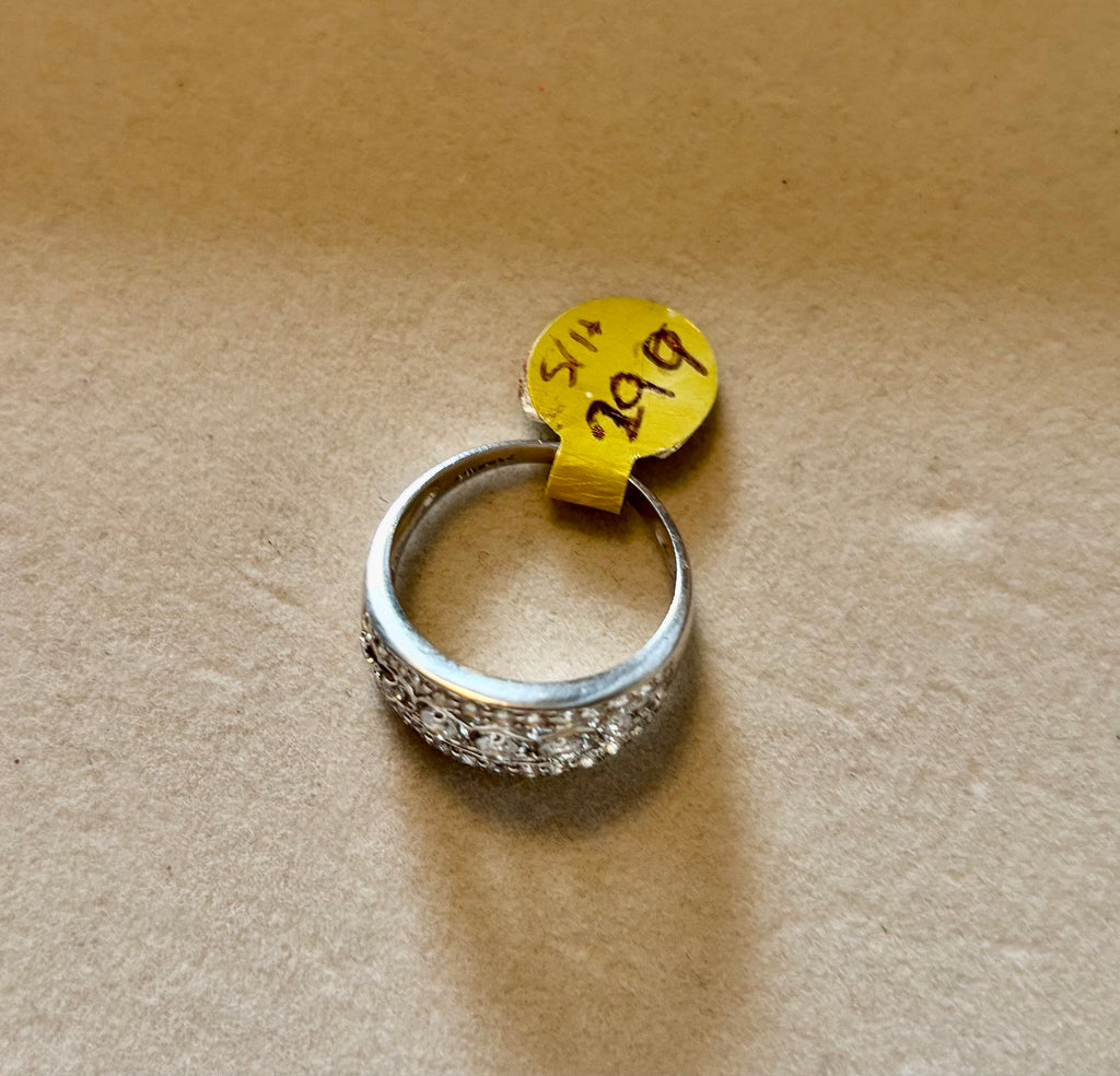14ct white gold c/z ring