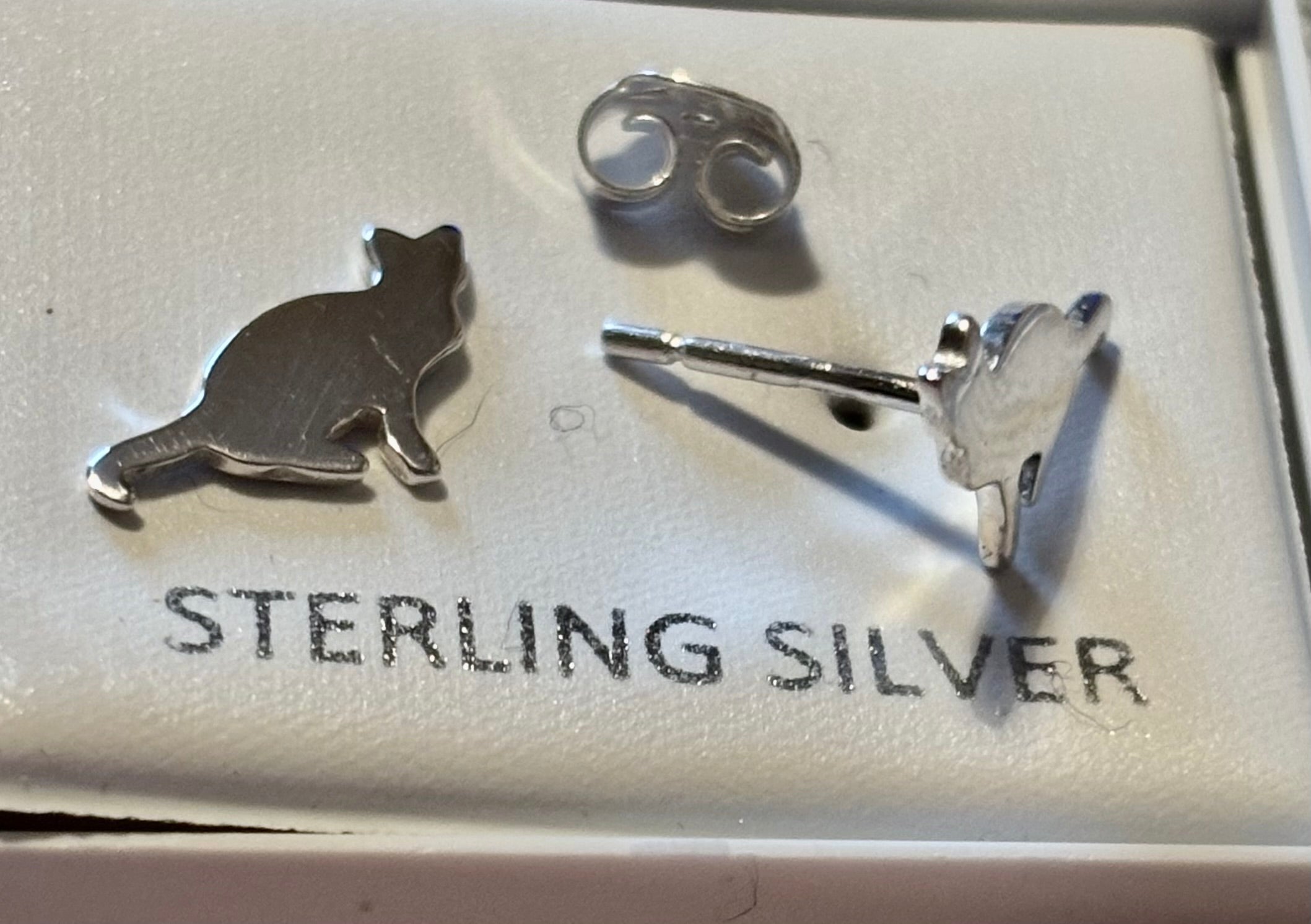 Sterling silver sitting cat earrings