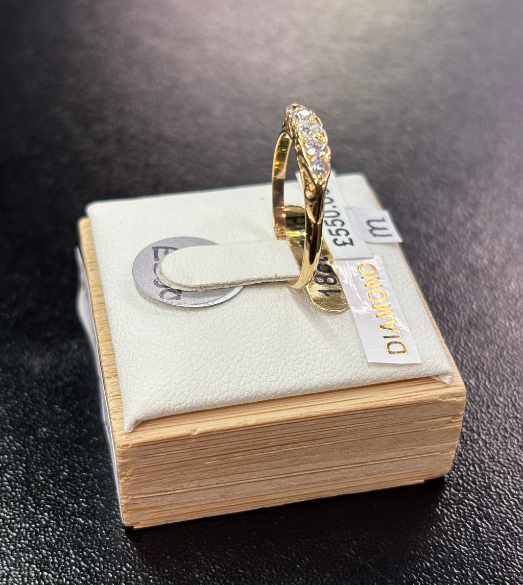 18 carat yellow gold 5 stone diamond ring size M