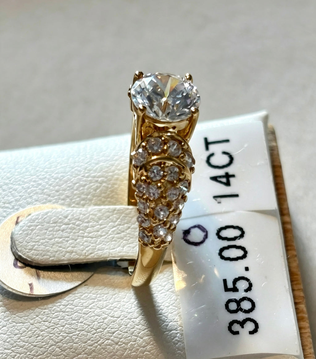 14ct gold c/z ring size O