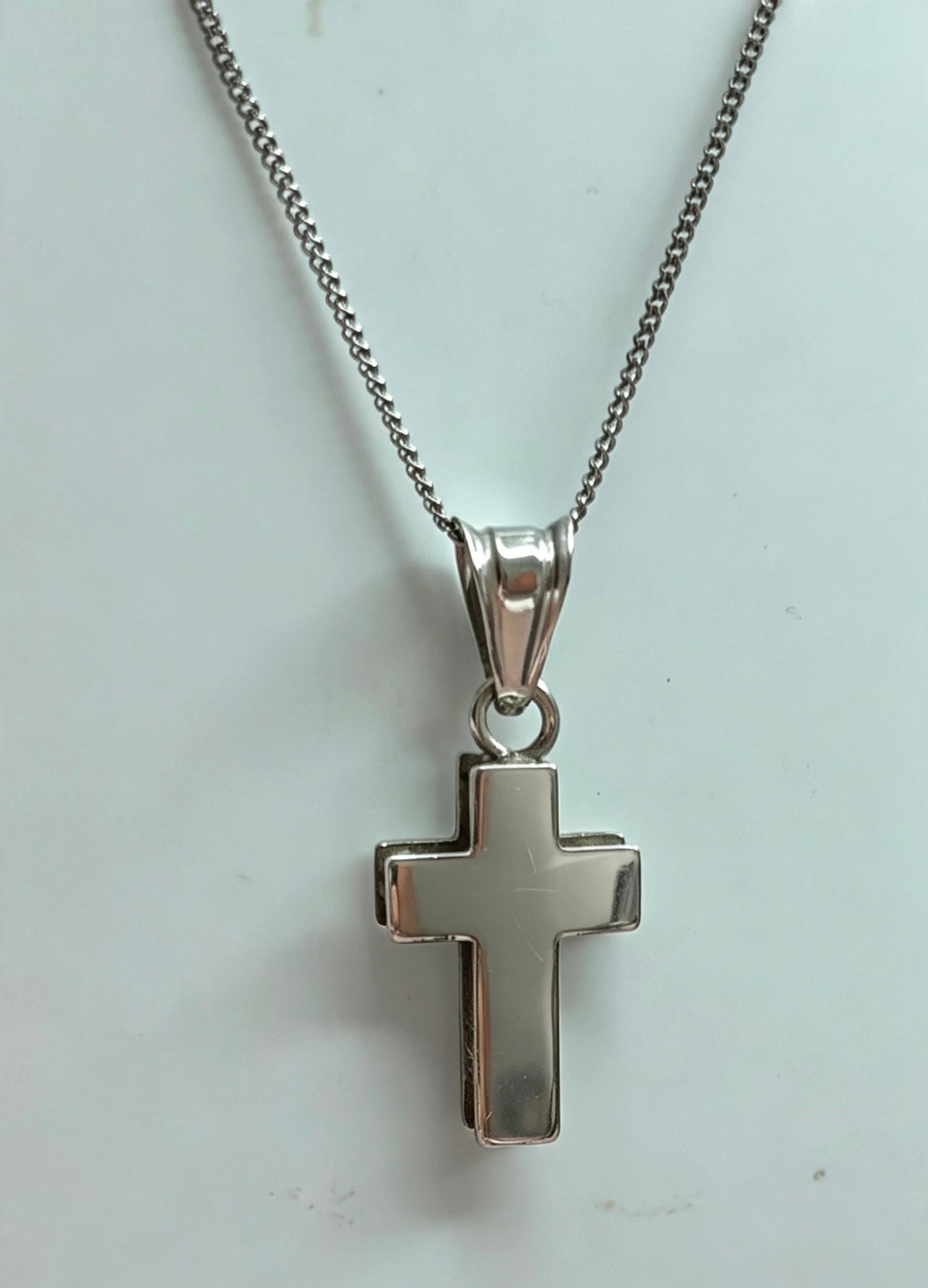 Sterling silver cross & chain