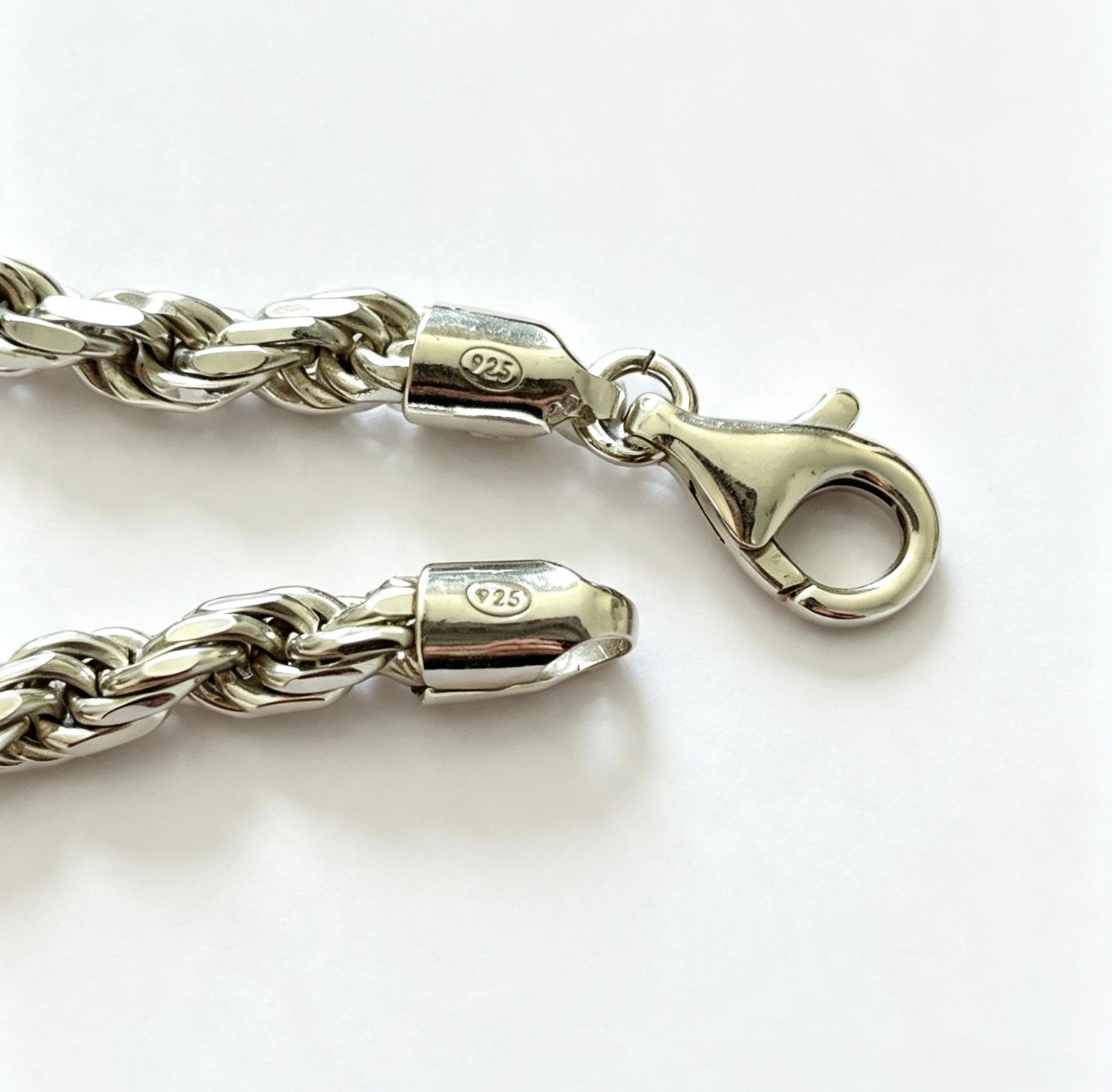 925 Sterling silver gents solid rope bracelet ￼