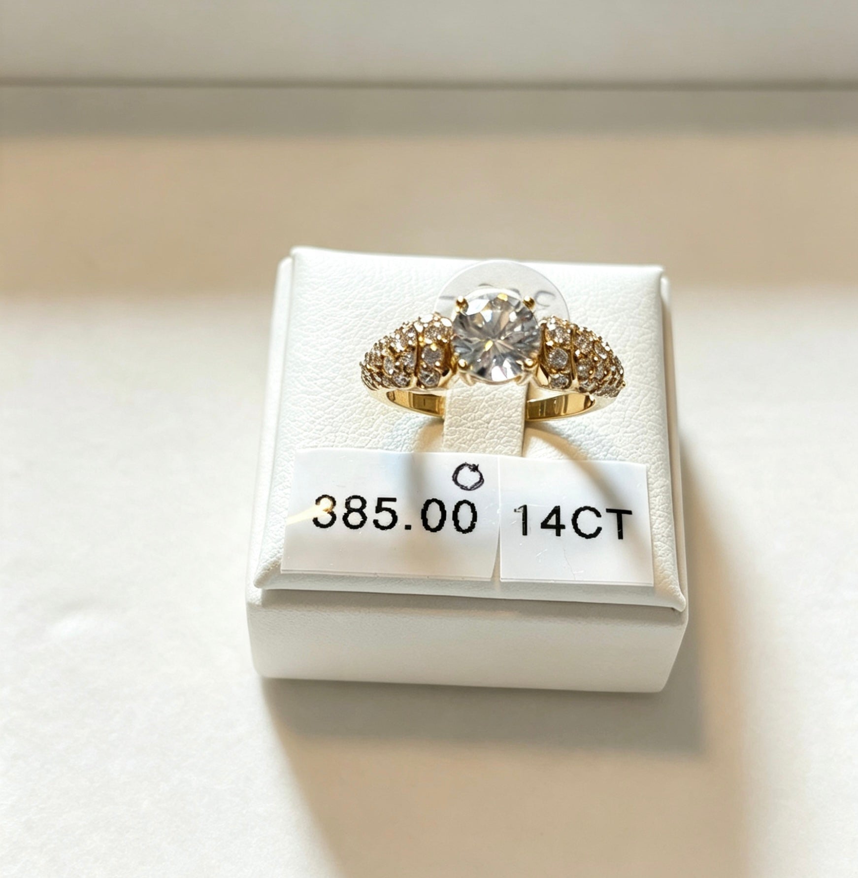 14ct gold c/z ring size O