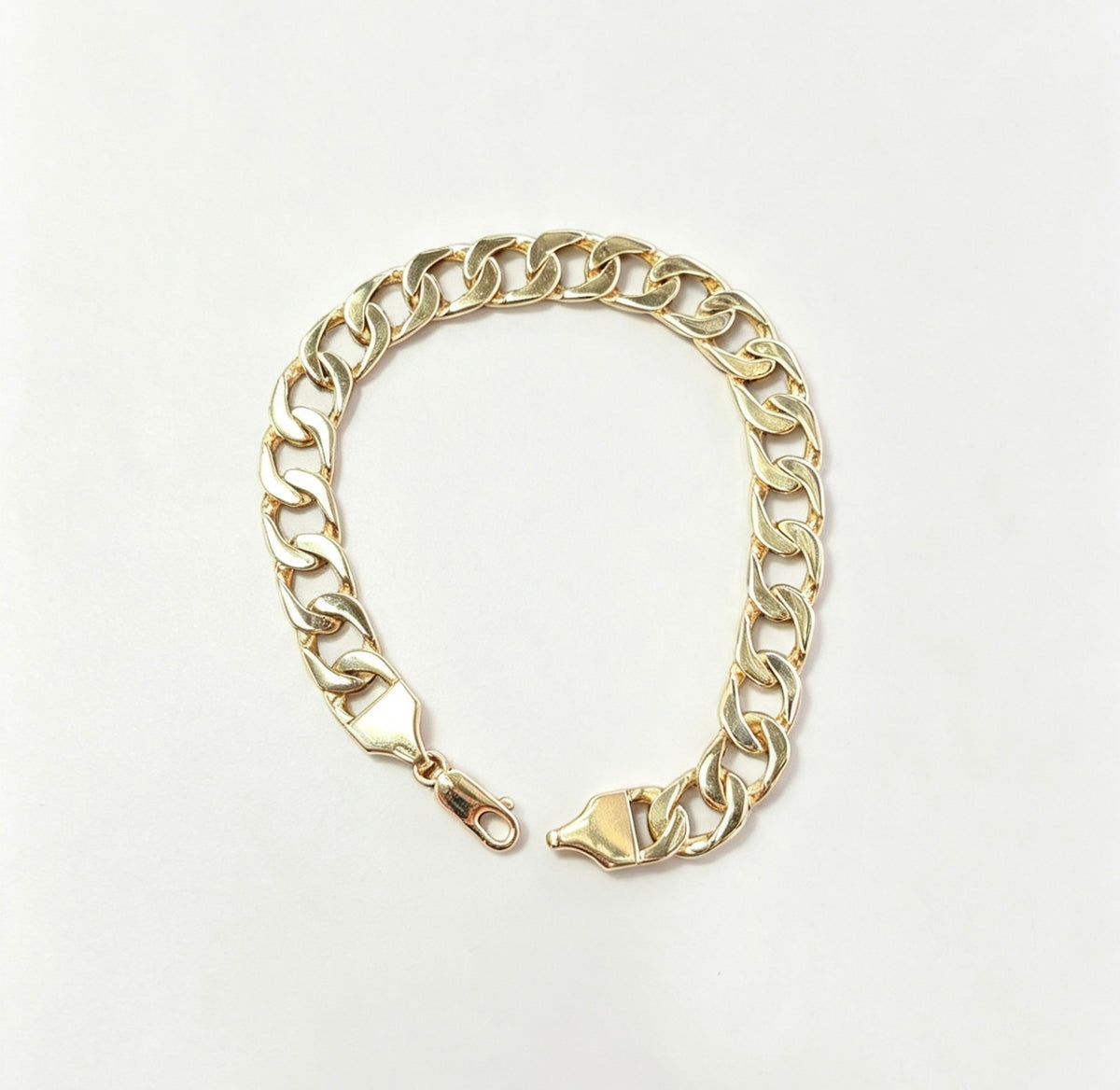 9ct gold gents  barked bracelet