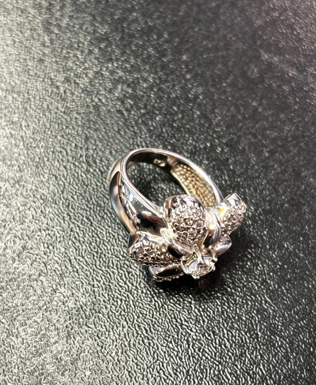 925 sterling silver large blooming  flower c/z statement ring N