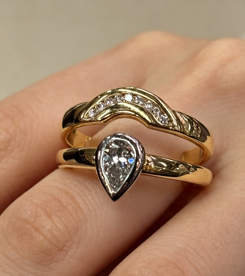 18ct gold natural diamond bridal set rings